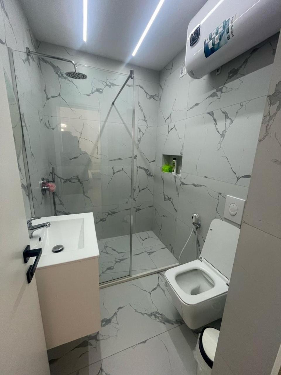 H&G Seaview Apartments Durrës Eksteriør billede